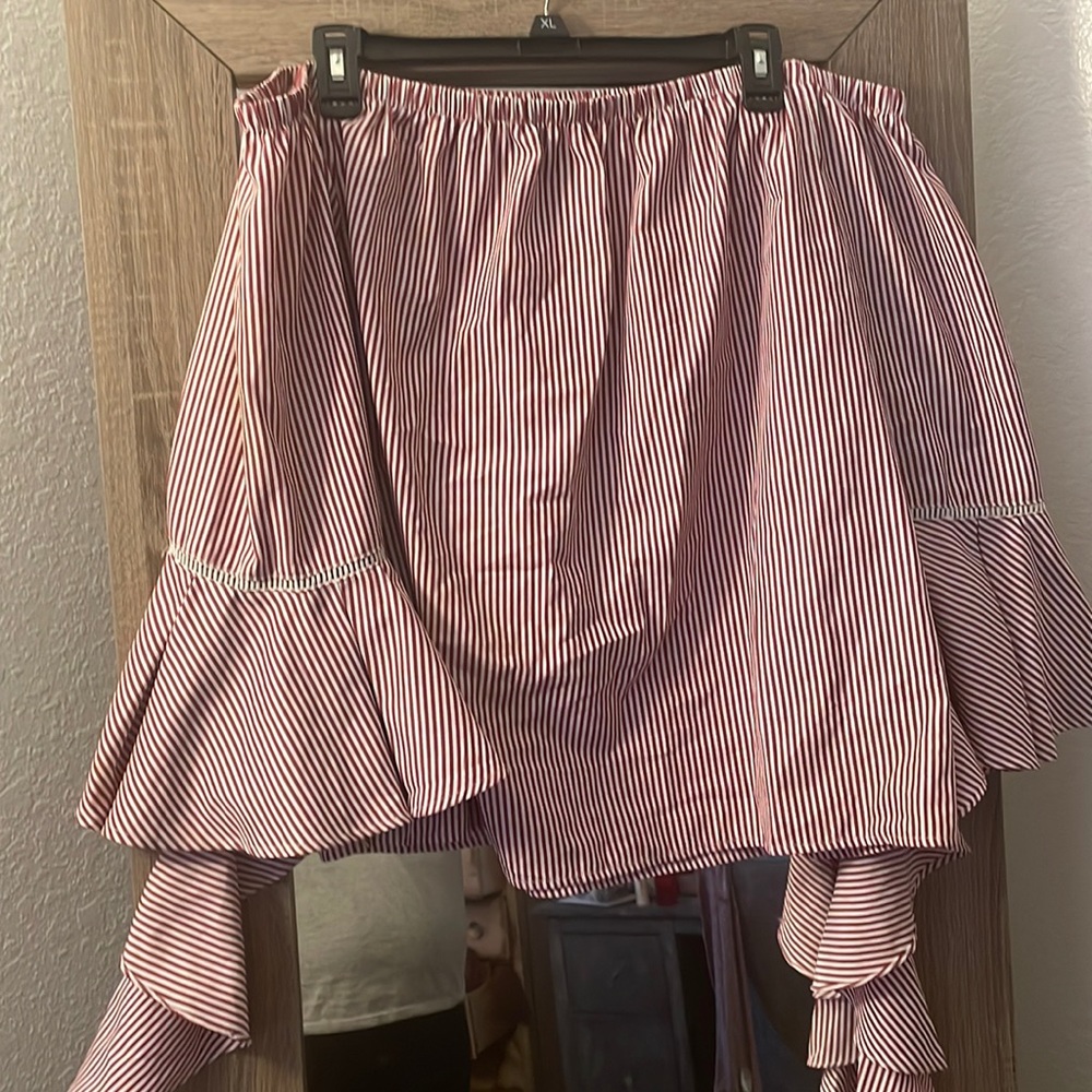 Cute strapless top